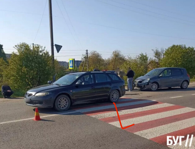 На Волині зіткнулися два легковики