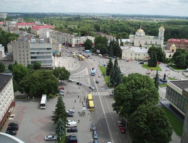 Сьогодні у центрі Луцька тимчасово перекриють проїзд