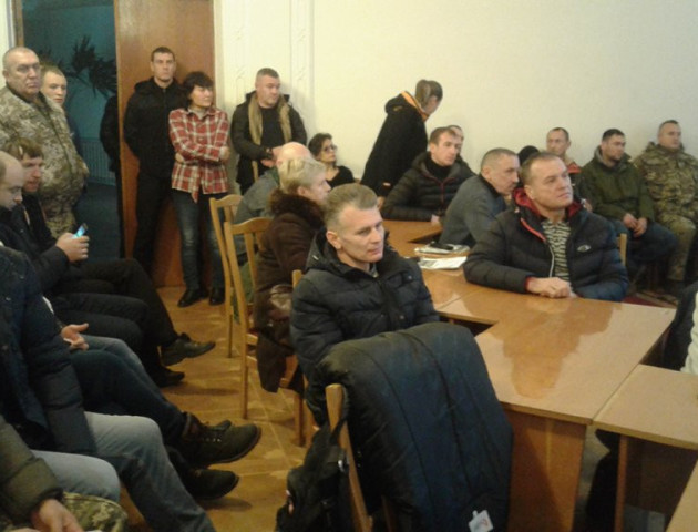 «Я - заручник ситуації», - водій пояснив, чому виставив з маршрутки сина загиблого атовця