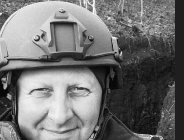 На Волині попрощалися з загиблим на війні батьком трьох дітей Русланом Степасюком