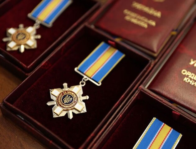 На Волині посмертні нагороди Героїв вручили їх родинам. ВІДЕО