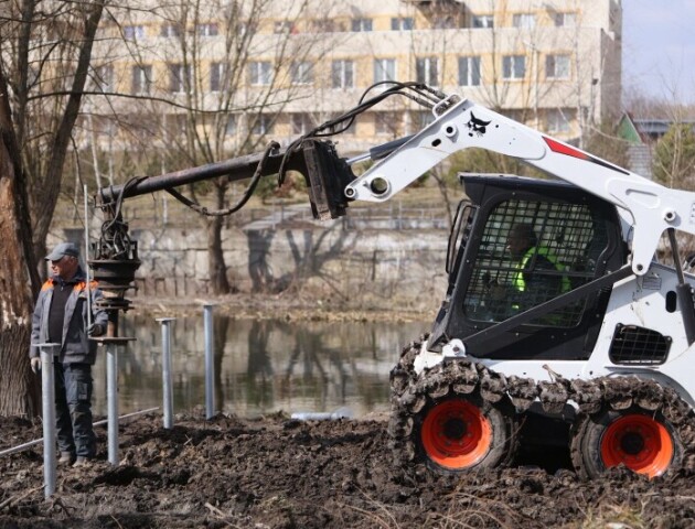 Показали, що зараз коїться на місці майбутнього лугопарку на Набережній в Луцьку