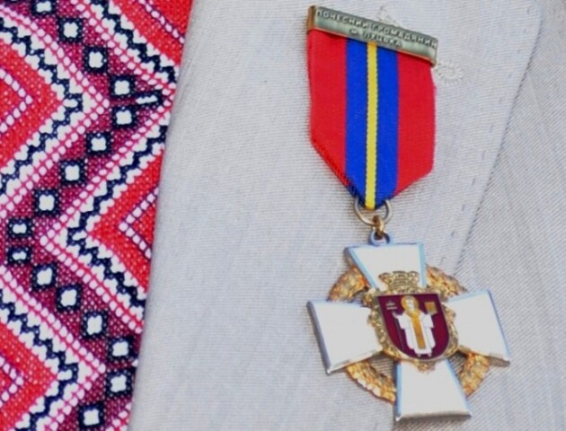 На звання «Почесний громадянин Луцька» – 9 кандидатів. Кого депутати підтримали, а кому – відмовили