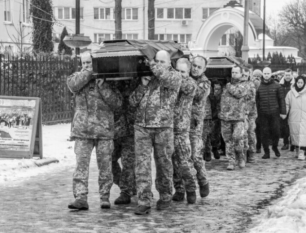 У Луцьку попрощалися з двома Героями - Романом Данилюком та Олександром Буриком