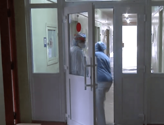 Як дізнатися про стан хворих родичів? Оприлюднили телефони відділень ковідного шпиталю в Боголюбах