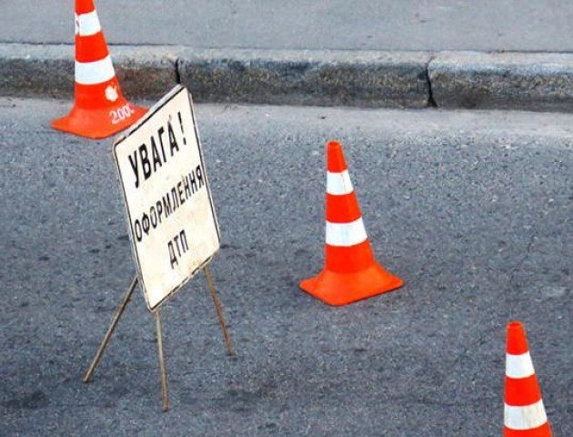 На Волині «КАМАЗ» збив насмерть жінку