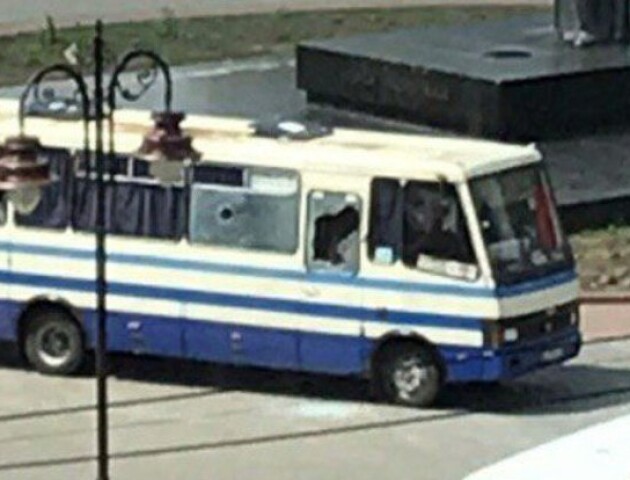 «Робіть щось! У вас пів години», - заручниця луцького терориста
