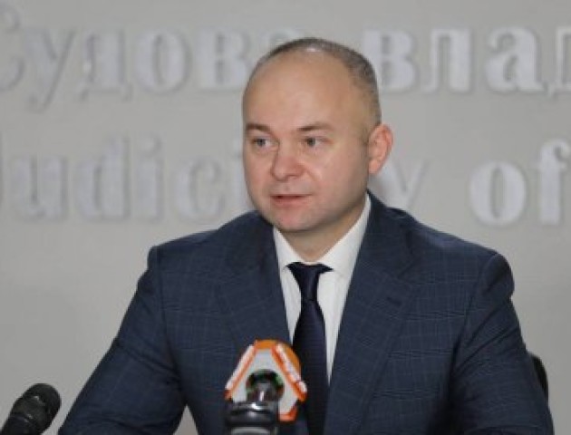 Акції заводу, BMW та нерухомість: що у декларації новообраного голови Луцького міськрайонного суду