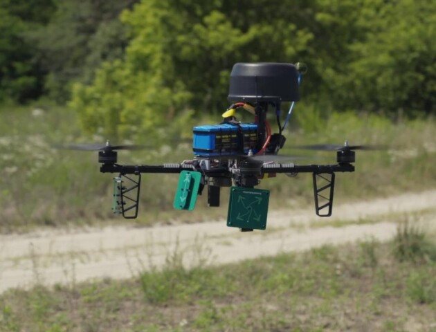 «Сталева Сотка» отримала найбільший український FPV-дрон