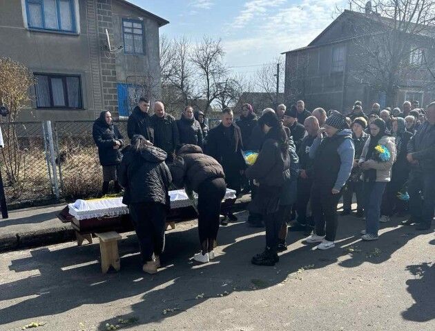 Поховали захисника із Волині Анатолія Ковальчука