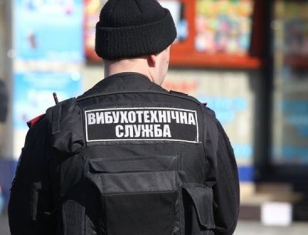 Розказали, хто «замінував» банкомат у Луцьку
