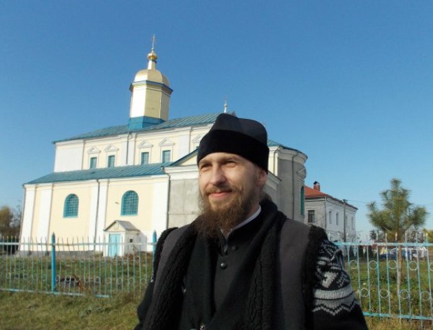 «Давайте нарешті перестанемо ділитися!» – священик  у Жидичині просить людей забути образи