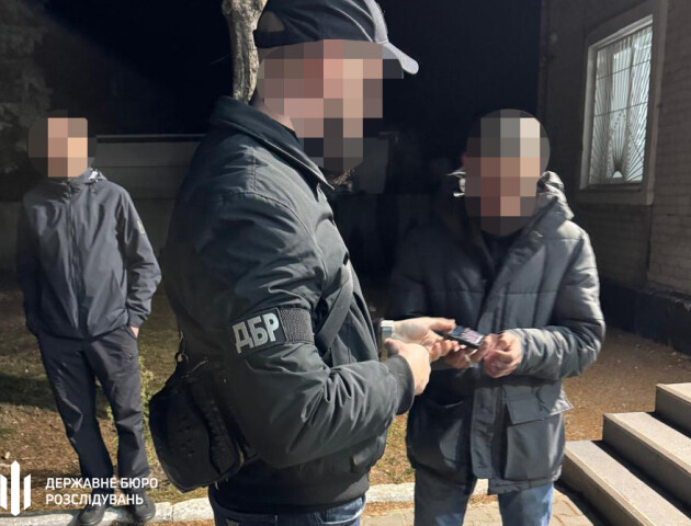Перелом, електрошокер і балончик в очі. На Волині у ТЦК силою забирали 60-річного рибалку