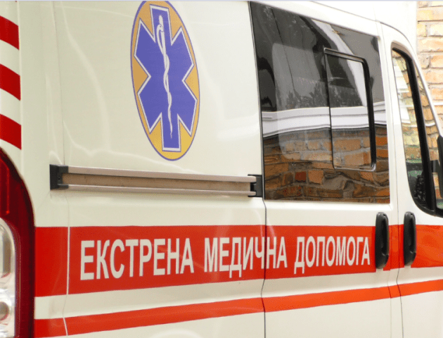 У Луцьку в квартирі знайшли чоловіка з ножовим пораненням