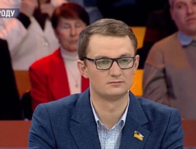 «Продай собаку, заплати за газ». Соцмережі регочуть з депутата - «слуги»