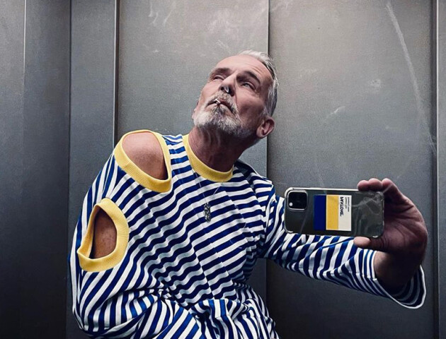 Відомий дизайнер Френк Вільде сфотографувався в одязі луцького бренду