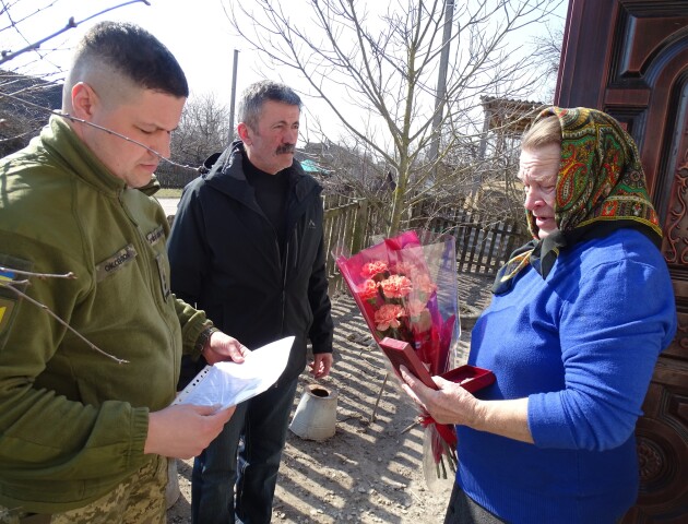 Матері загиблого Героя з Волині вручили нагороду сина