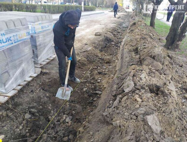 У Луцьку ремонтують заїзд на вулицю Кравчука. ФОТО