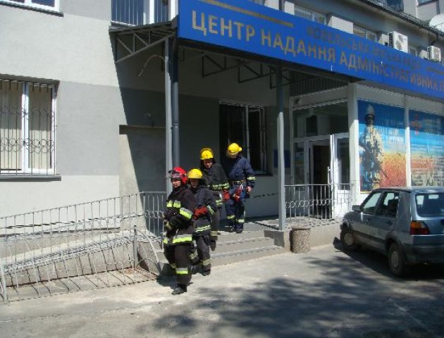 Повідомили, чому у ковельський ЦНАП викликали рятувальників. ФОТО