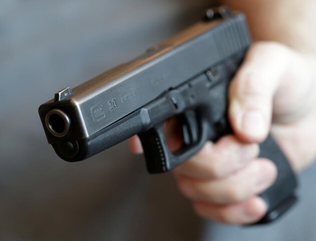 Судили уродженця рф, який сім разів вистрілив у чоловіка неподалік Луцька