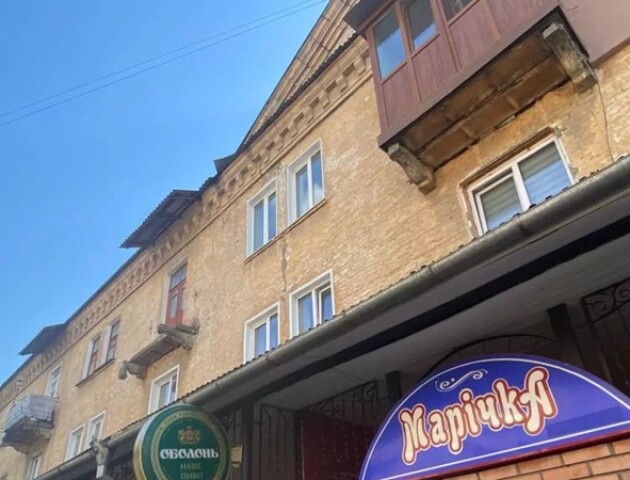 У селищі на Волині знову впав балкон