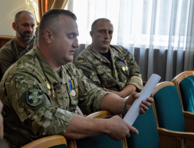 Історія дня на Першому: кого вітати 12 квітня