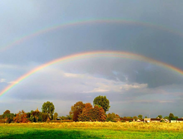 На Волині бачили подвійну веселку. ФОТО