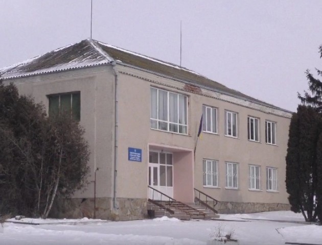 Заборольська сесія не відбулася без голови. ВІДЕО