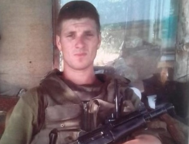 У зоні бойових дій снайпер поранив волинянина