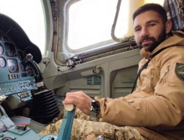 Сьогодні Луцьк прощатиметься із загиблим льотчиком Владиславом Левчуком