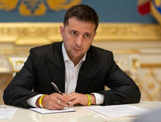«Країна на межі другої хвилі». Зеленський звернувся до українців