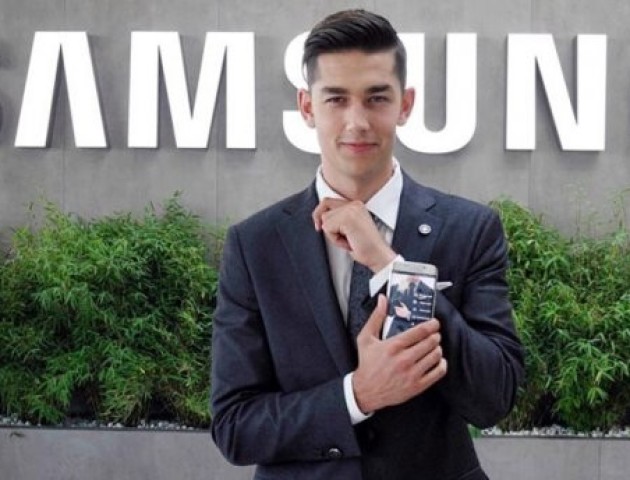Компанія Samsung розробила оригінальний спосіб для заряджання смартфону