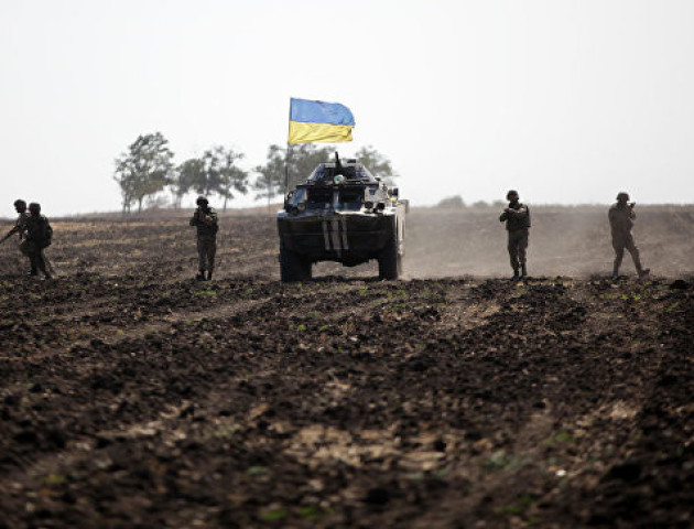 За добу в зоні АТО поранено 4 українських військових