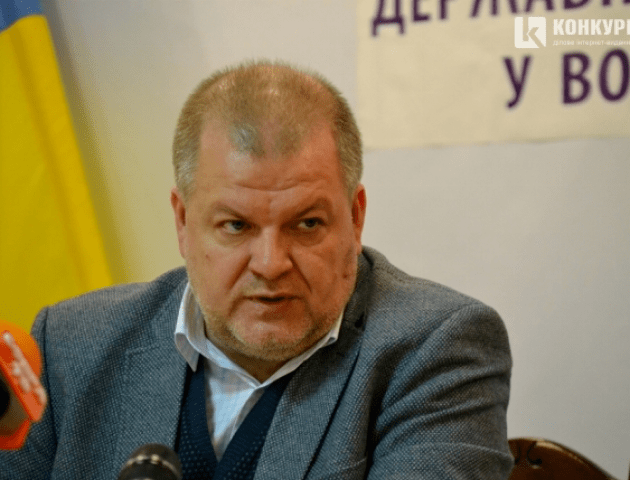 Розшукують начальника волинської митниці. Кажуть, збирав компромат на підлеглих і брав хабарі