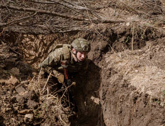 Молодий воїн з Волині отримав «Золотий хрест» від Залужного