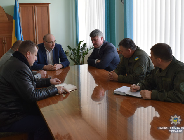 Правоохоронці посилюють охорону бурштину на Волині