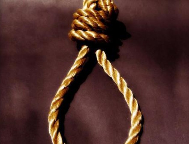 Невдала спроба самогубства: волинянин налякав матір, бо хотів повіситись