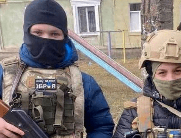 Зібрали понад 12 тисяч: у Нововолинську діти облаштували блокпост, щоб допомогти ЗСУ