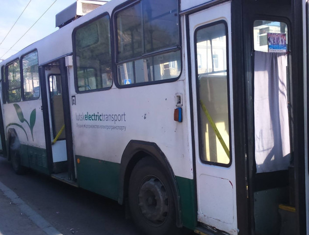 Діти з сімей переселенців будуть безкоштовно їздити у Луцьких тролейбусах