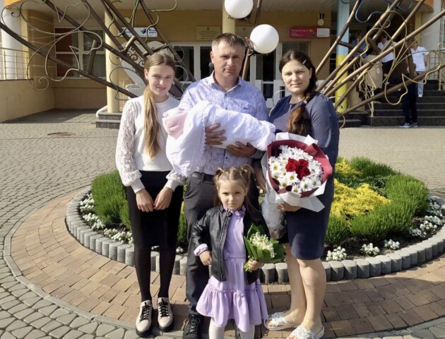 «Найбільше щастя»: волинянка, якій ставили діагноз «безпліддя», народила одинадцяту дитину