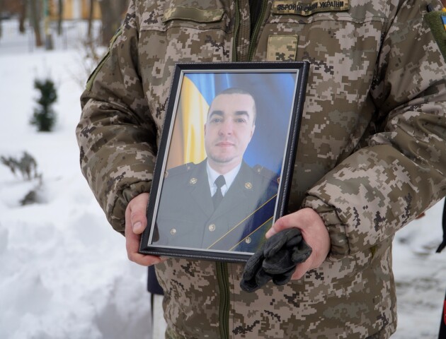 У Володимирі попрощалися із загиблим Героєм Юрієм Градом