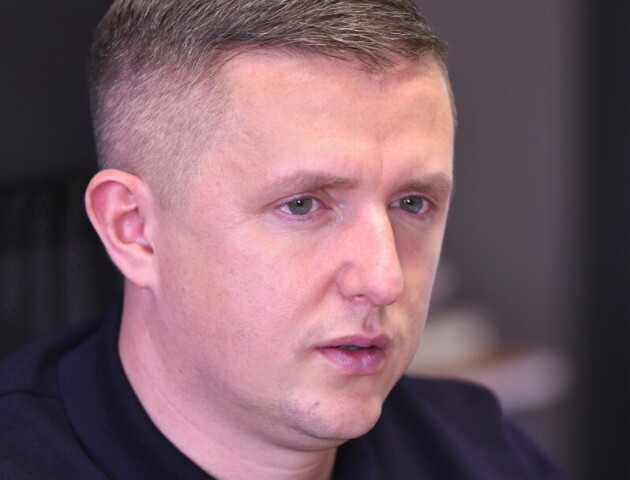 Долар падає. Купувати квартири чи почекати? Порада від Андрія Разумовського