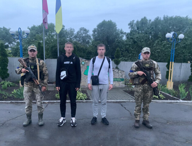 На Волині прикордонники спіймали чоловіків, які хотіли нелегально потрапити в Польщу
