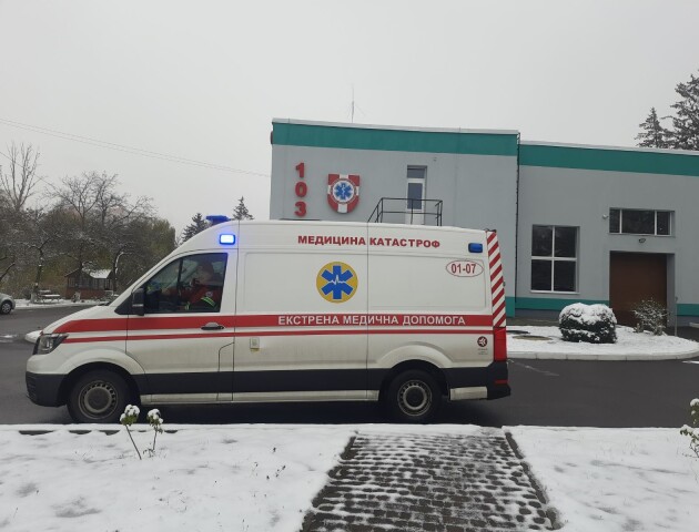 Волинські медики вночі врятували чоловіка з інфарктом