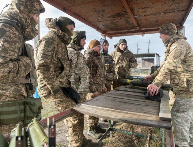 Бійці, які повернулися після СЗЧ, проходять курс підготовки