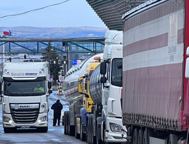 Поляки заблокували вже четвертий пункт пропуску на кордоні з Україною