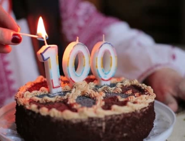 Пережила голод і війну: волинянка відсвяткувала 100-річний ювілей