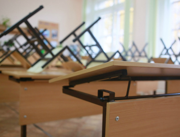 У Луцьку за 3,5 мільйона куплять меблі для шкіл