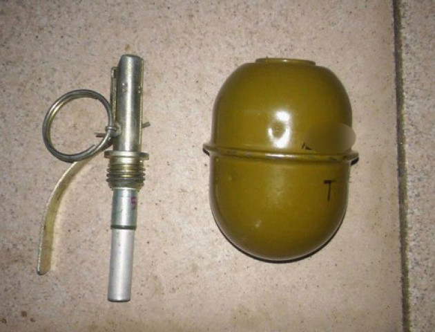 Суд взяв під варту молодика, який гуляв по Луцьку з гранатою