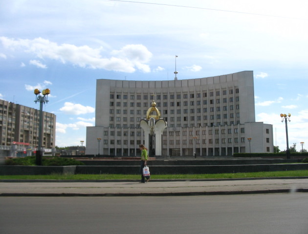 Екс-посадовицю Волинської ОДА підозрюють у розтраті державного майна